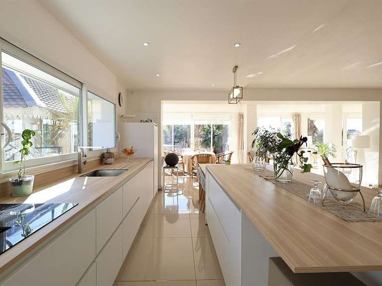 House Montpellier - 8 bedrooms - 283m²