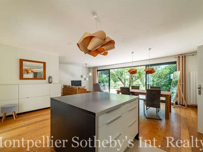 House Montpellier - 2 bedrooms - 287m²