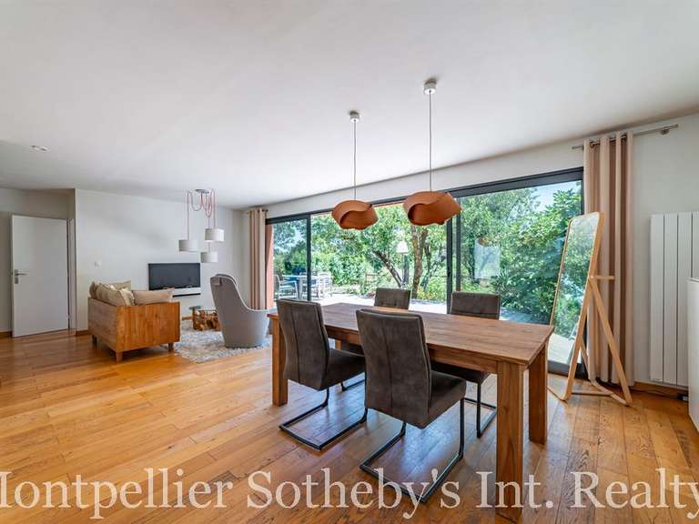 House Montpellier - 2 bedrooms - 287m²