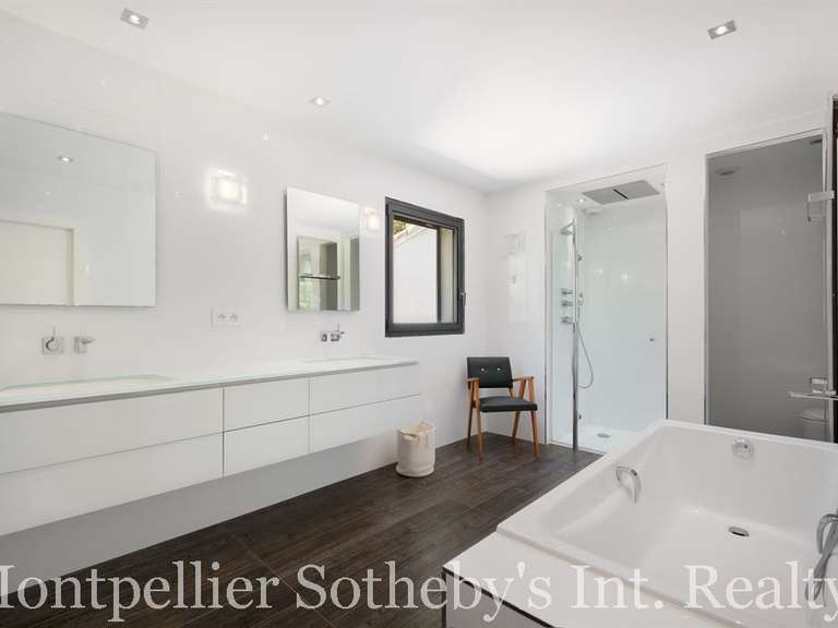 House Montpellier - 7 bedrooms - 415m²