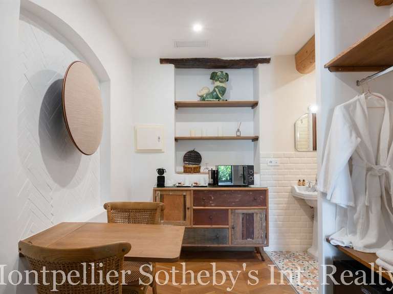 House Montpellier - 7 bedrooms - 400m²