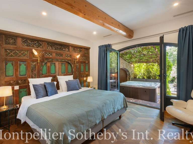 House Montpellier - 7 bedrooms - 400m²