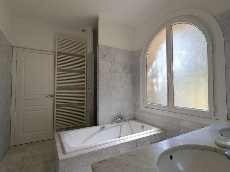 Maison Montpellier - 4 chambres - 188m²
