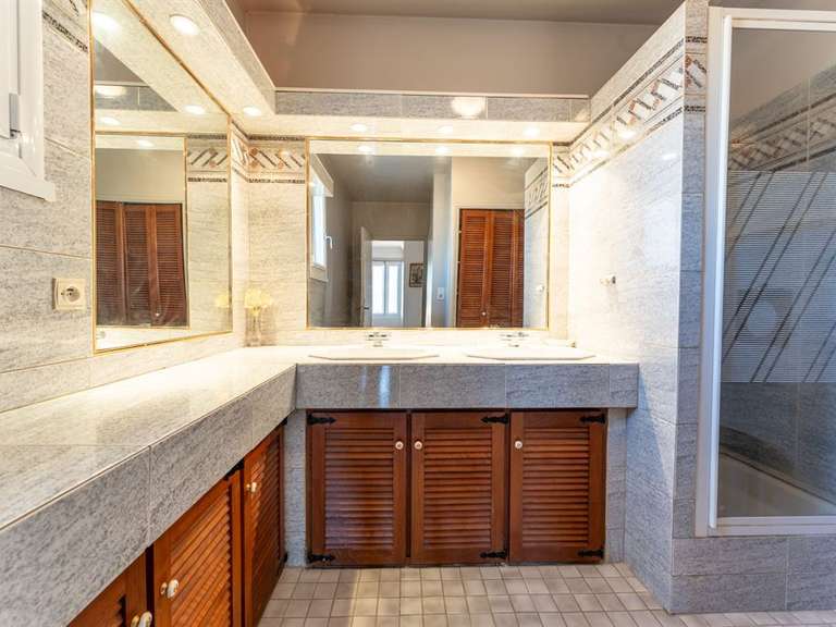 Maison Montpellier - 4 chambres - 255m²