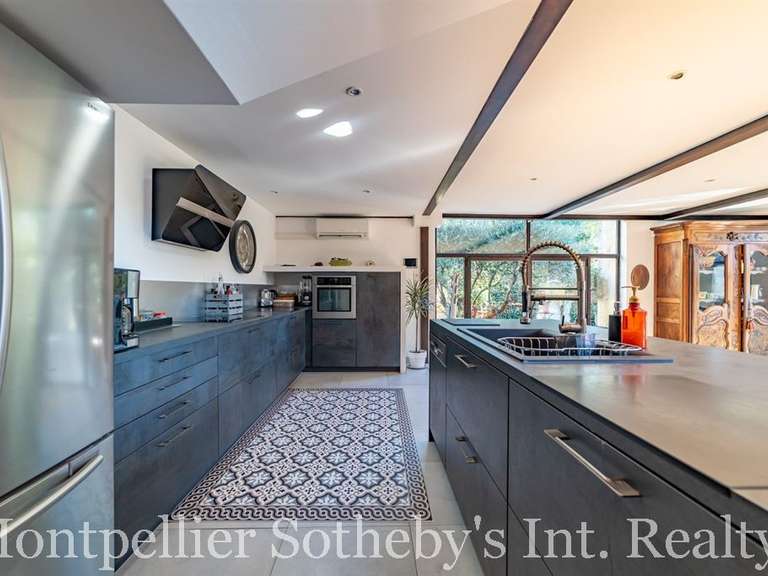 House Montpellier - 5 bedrooms - 304m²
