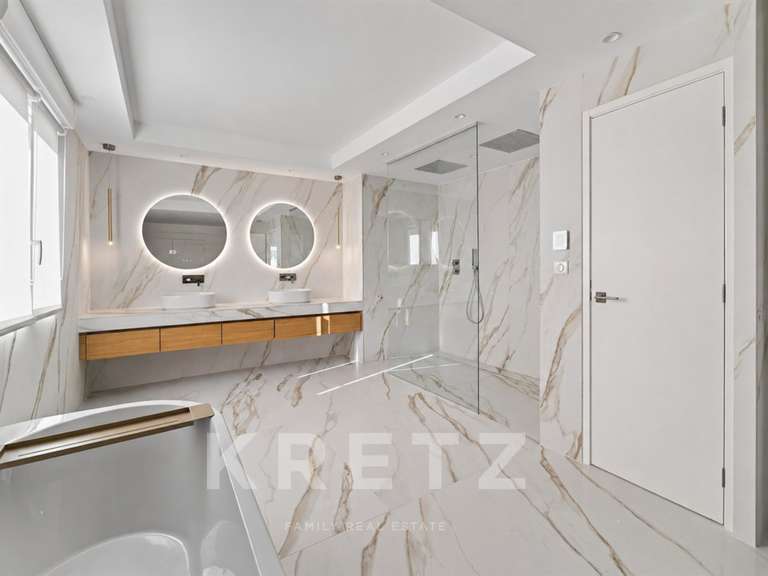 Maison Montpellier - 8 chambres - 658m²