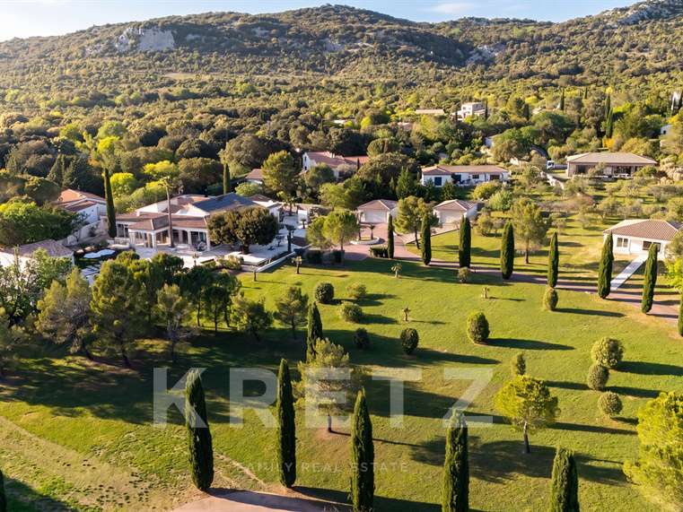 Maison Montpellier - 8 chambres - 658m²