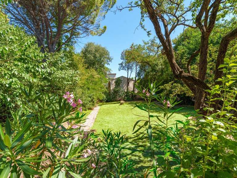 Maison Montpellier - 7 chambres - 244m²