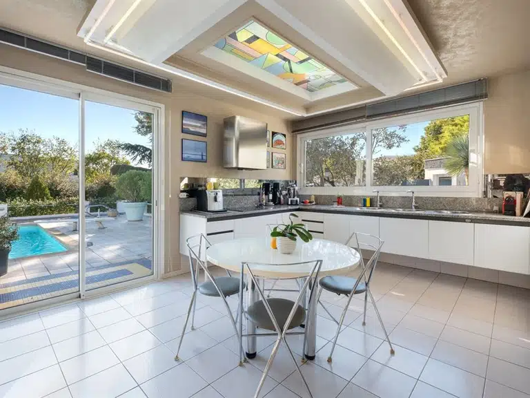 Maison Montpellier - 3 chambres - 324m²