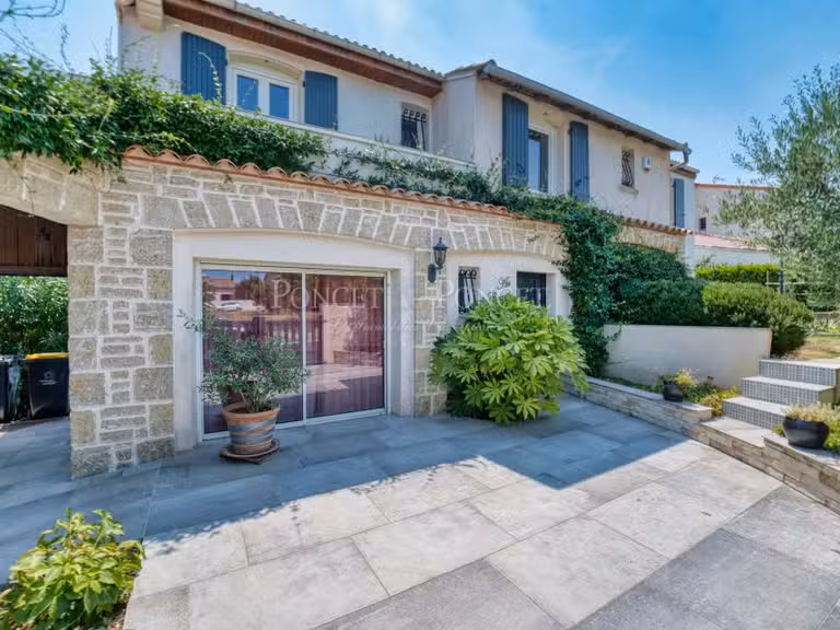 Maison Montpellier - 5 chambres - 239m²