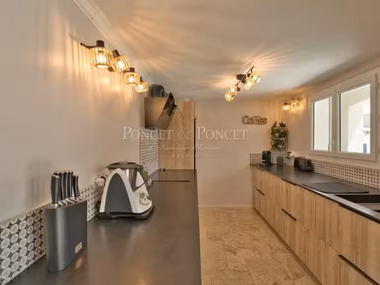 Maison Montpellier - 5 chambres - 239m²