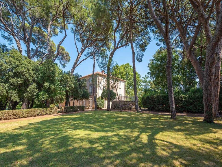 Sale Property Montpellier - 15 bedrooms