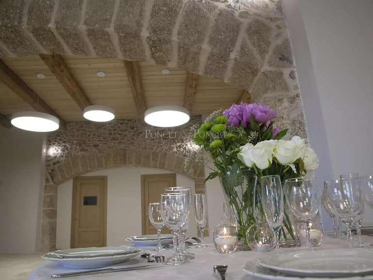 Propriété Montpellier - 20 chambres - 1133m²