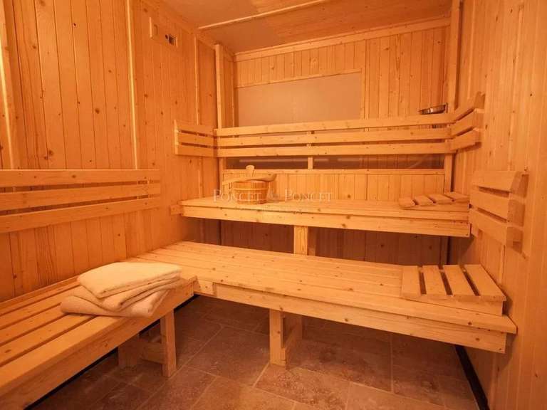 Propriété Montpellier - 20 chambres - 1133m²