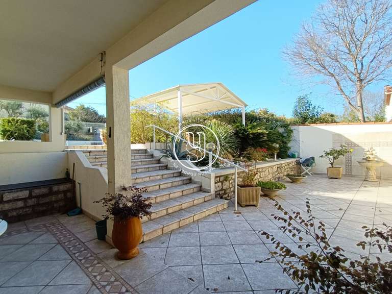 Villa Montpellier - 5 bedrooms - 210m²