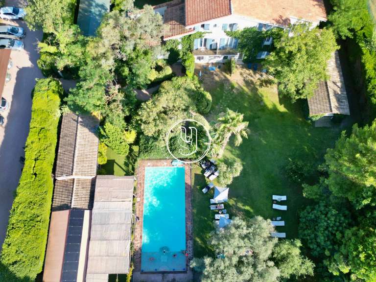 Villa Montpellier - 18 chambres - 627m²