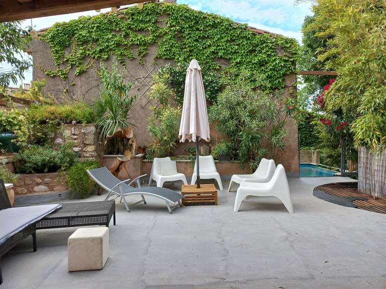 Maison Montpeyroux - 6 chambres - 323m²