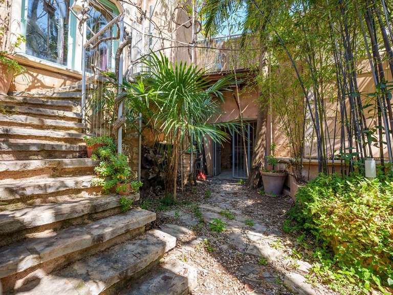 Maison Montpeyroux - 6 chambres - 323m²