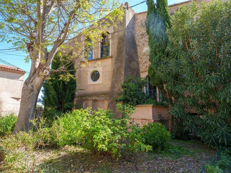 Maison Montpeyroux - 6 chambres - 323m²