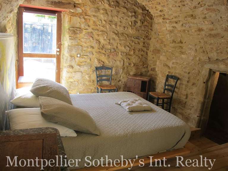 Maison Montpeyroux - 6 chambres - 323m²