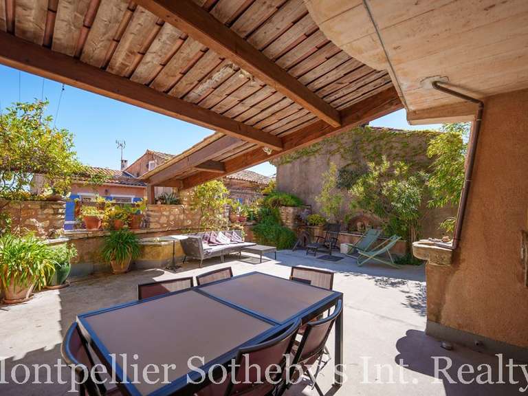 Maison Montpeyroux - 6 chambres - 323m²