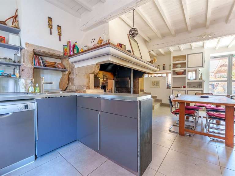 Maison Montpeyroux - 6 chambres - 323m²