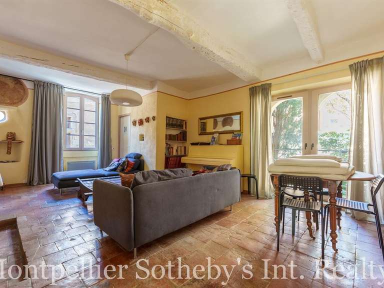 Maison Montpeyroux - 6 chambres - 323m²