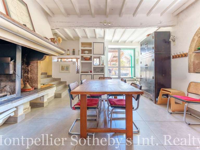 Maison Montpeyroux - 6 chambres - 323m²