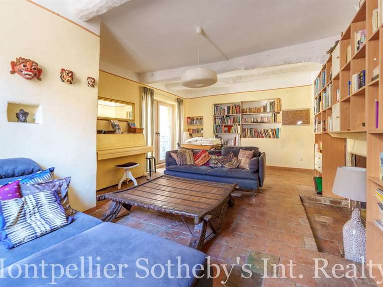 Maison Montpeyroux - 6 chambres - 323m²