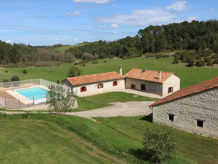 Propriété Montrem - 16 chambres