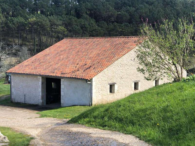 Propriété Montrem - 16 chambres