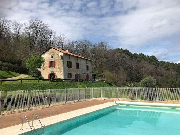 Propriété Montrem - 16 chambres