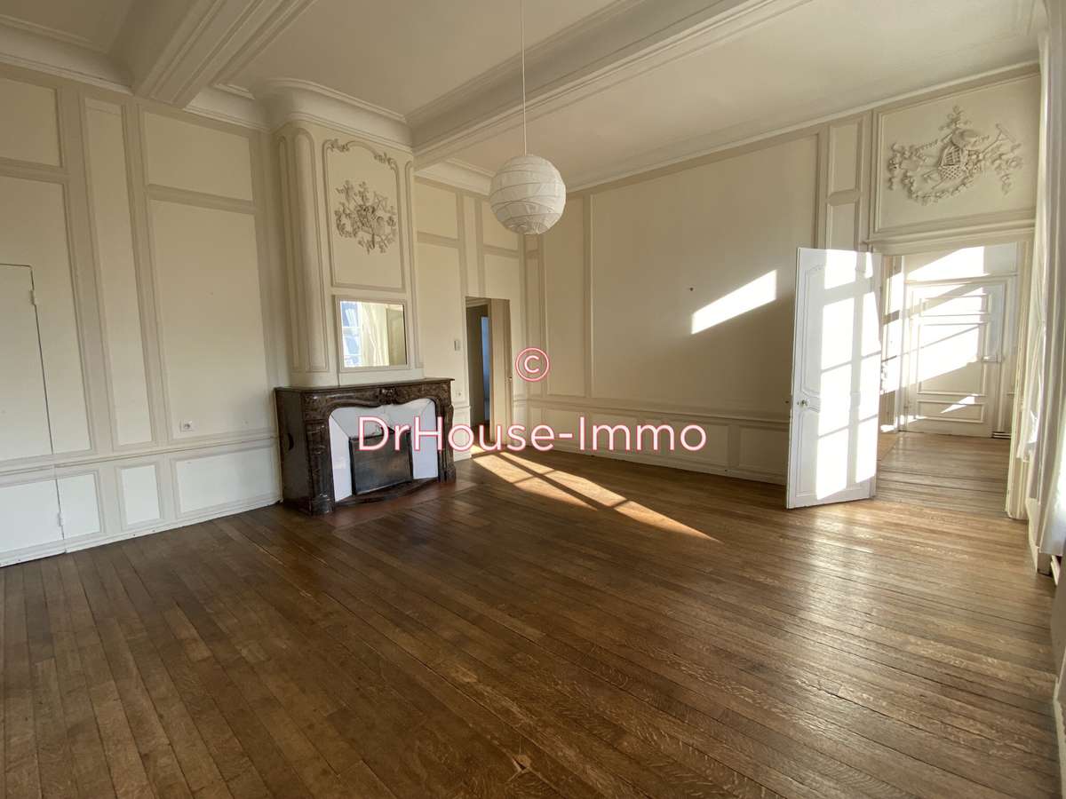 Mansion Montreuil