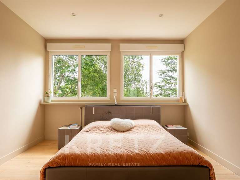 Maison Montreuil-le-Gast - 6 chambres - 300m²