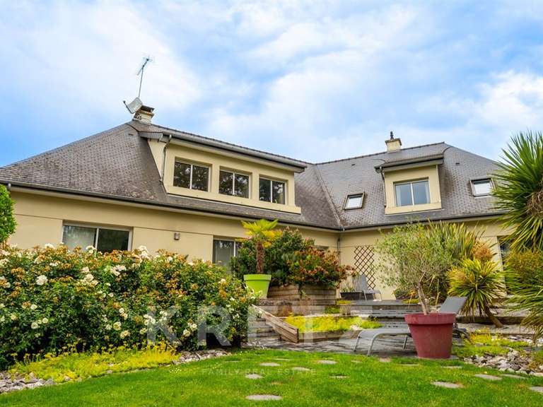 Maison Montreuil-le-Gast - 6 chambres - 300m²