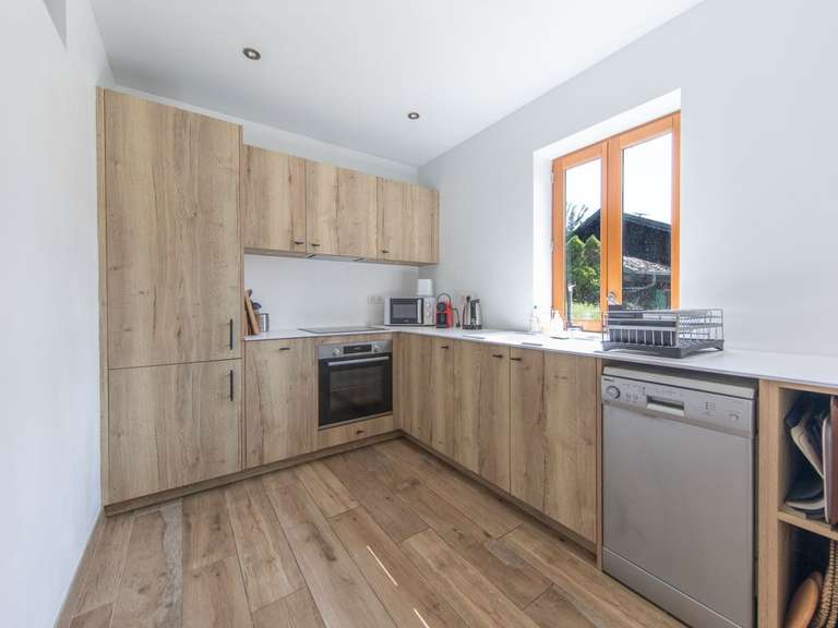 House Montriond - 9 bedrooms - 262m²