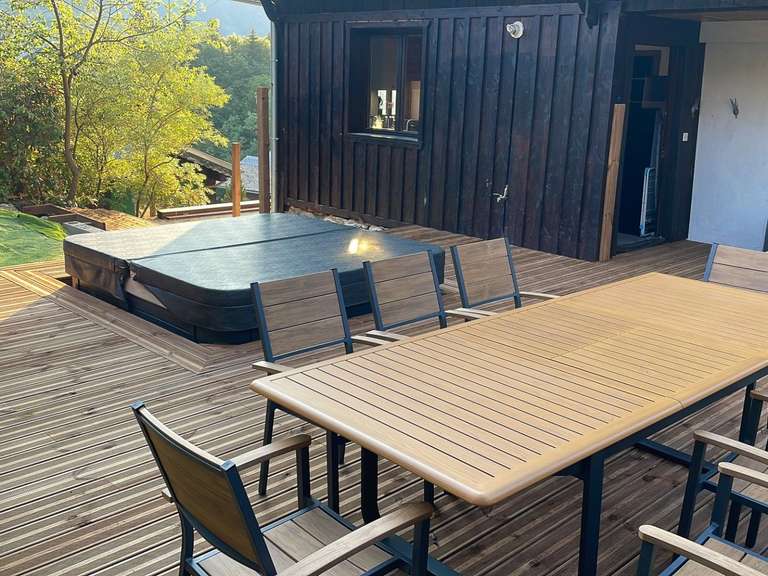 House Montriond - 9 bedrooms - 262m²