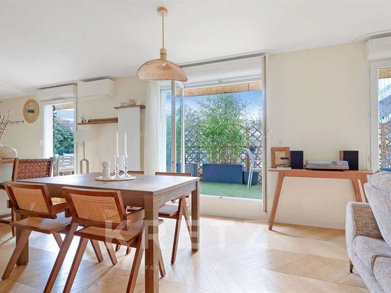 Appartement Montrouge - 3 chambres - 137m²