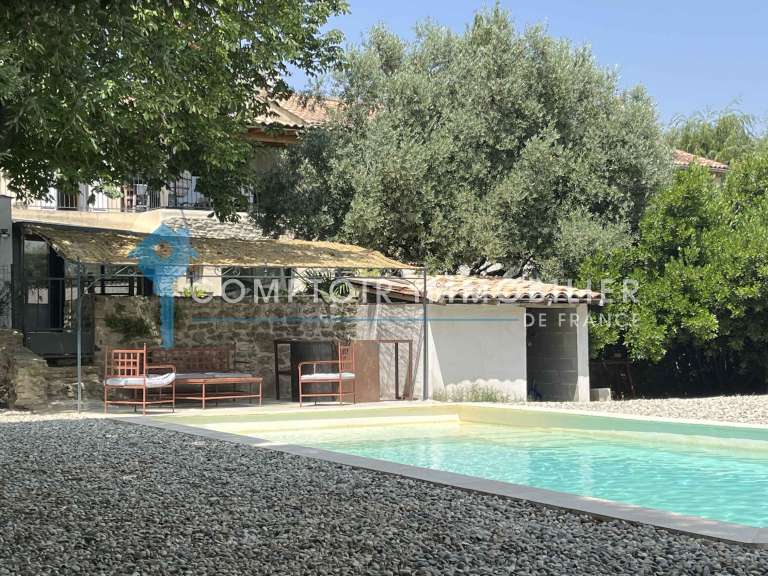 Maison Montségur-sur-Lauzon - 6 chambres - 212m²