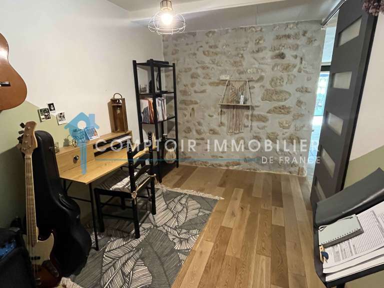 Maison Montségur-sur-Lauzon - 6 chambres - 212m²