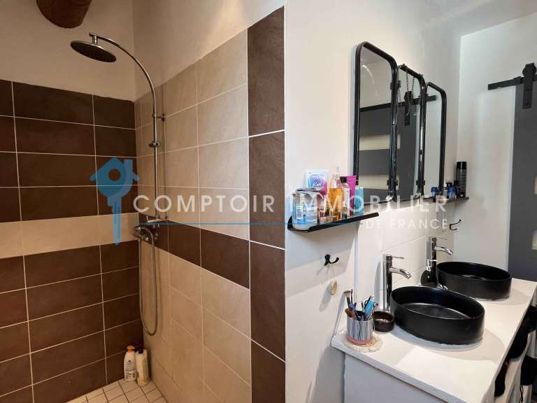 Maison Montségur-sur-Lauzon - 6 chambres - 212m²