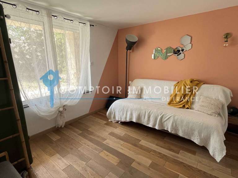 Maison Montségur-sur-Lauzon - 6 chambres - 212m²