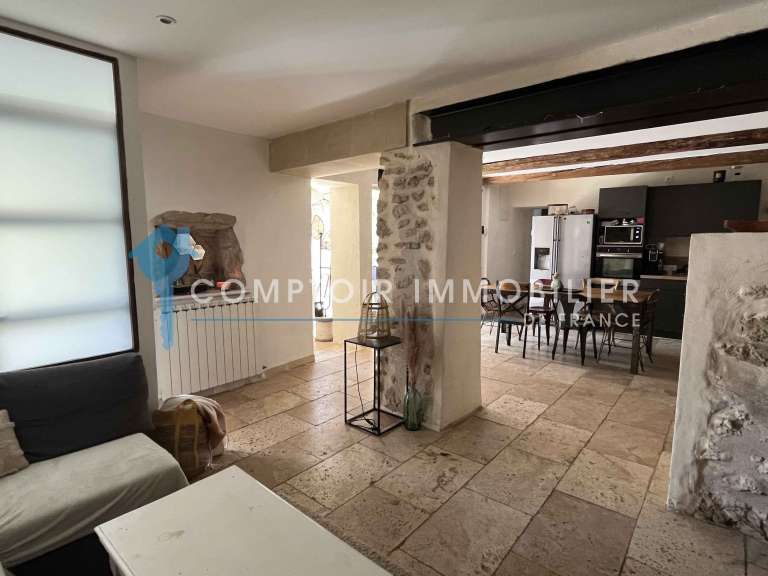 Maison Montségur-sur-Lauzon - 6 chambres - 212m²