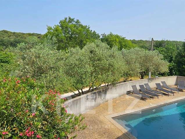 Maison Montségur-sur-Lauzon - 4 chambres - 250m²