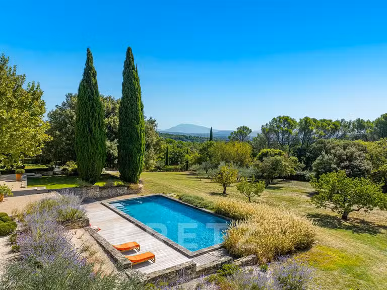Maison Montségur-sur-Lauzon - 6 chambres - 355m²