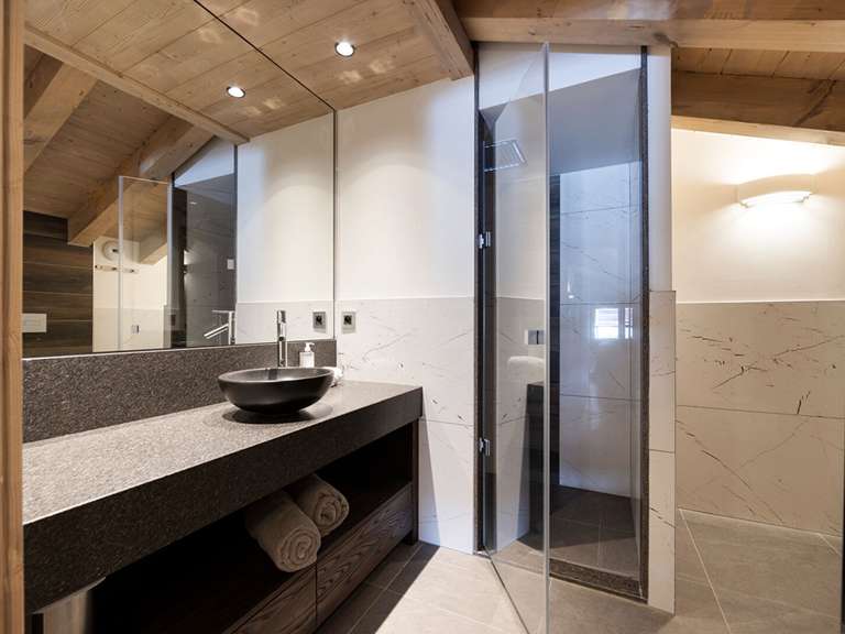 Appartement Montvalezan - 5 chambres - 191m²