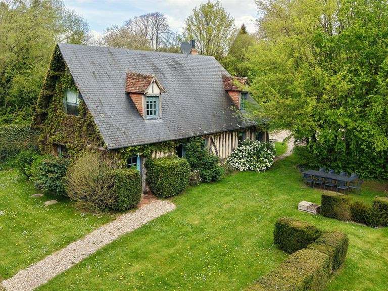 House Morainville-Jouveaux - 7 bedrooms - 530m²