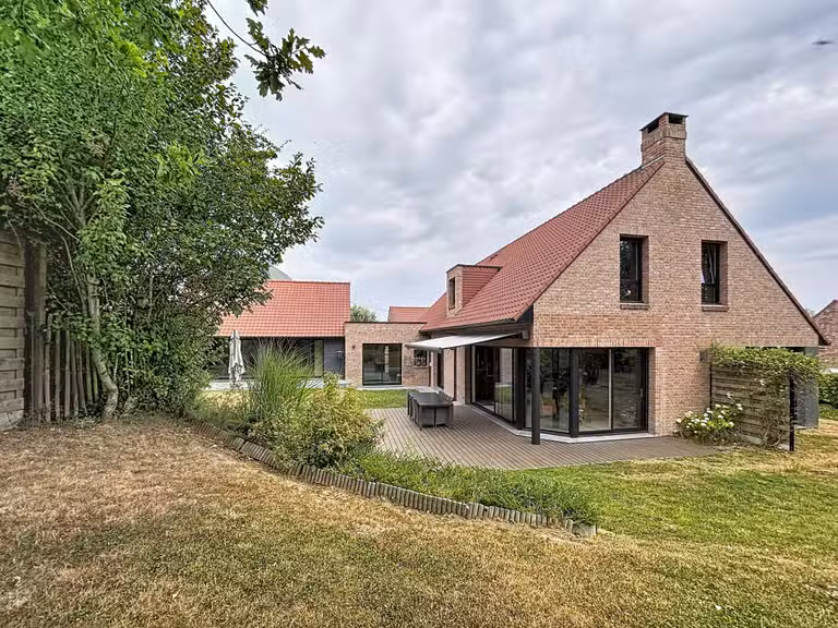 Villa Morbecque - 5 chambres - 308m²