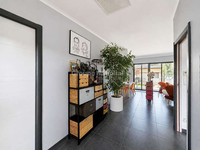 Maison Morières-lès-Avignon - 3 chambres - 187m²