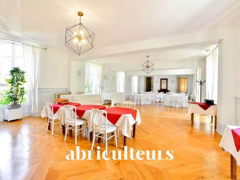 Château Morigny-Champigny - 14 chambres - 1000m²
